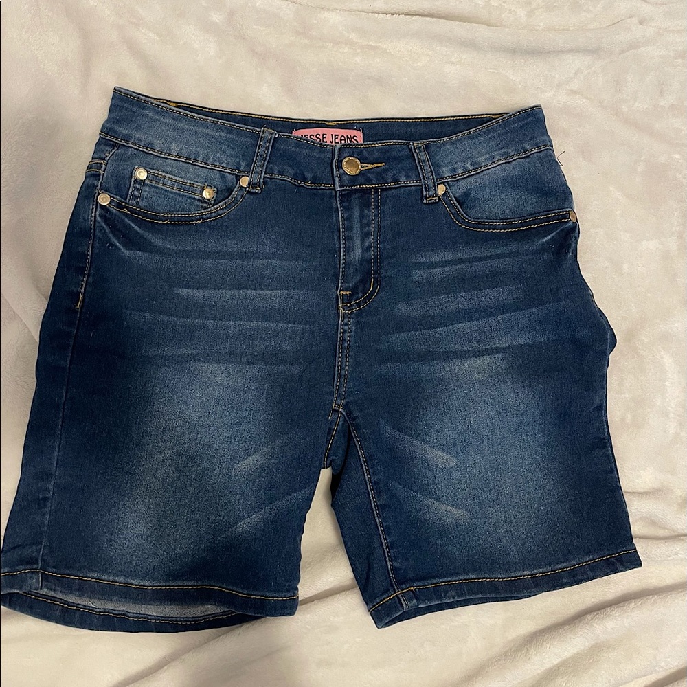 Cute Jesse Jeans Bermuda length type of shorts